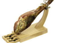Jamonero base madera con cajón FACKELMANN Eco Fm.