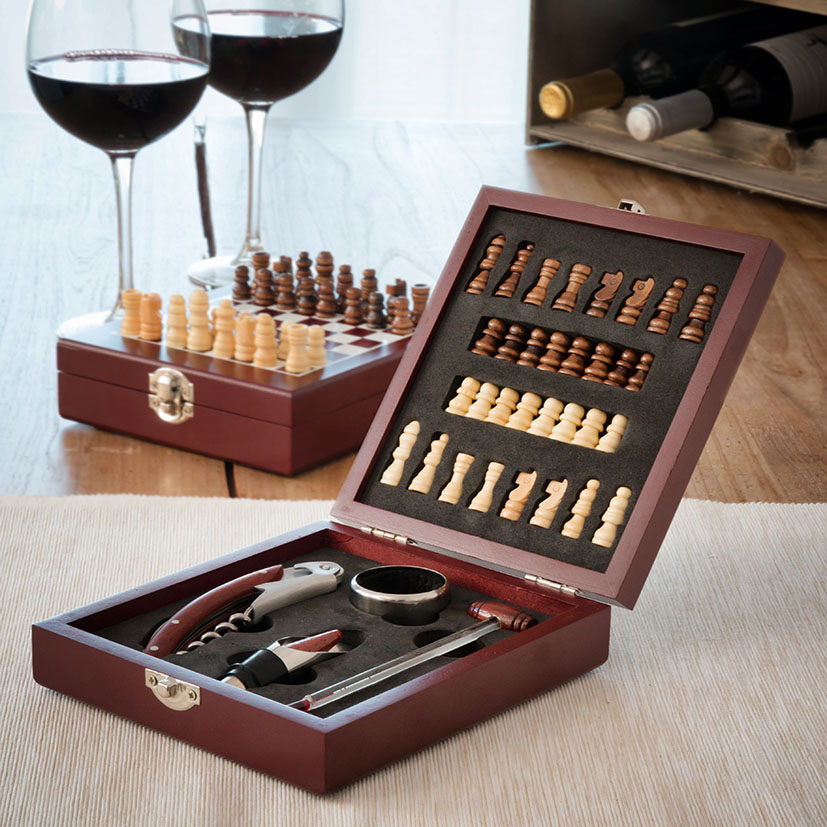 Estuche accesorio vino + ajedrez INNOVAGOODS